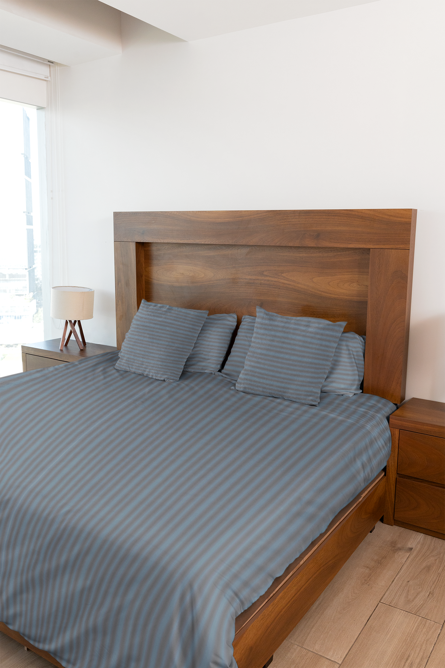 Elegant Striped Bedding Set β Queen Size Comfort