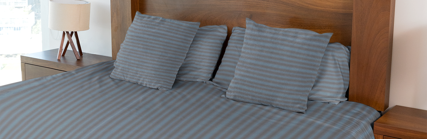 Elegant Striped Bedding Set β Queen Size Comfort