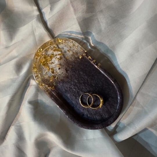 Resin Trinket Tray – Midnight Black & Gold Leaf Accent
