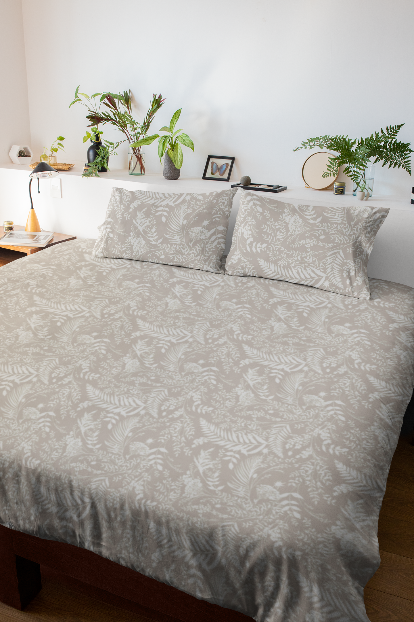 Elegant Botanical Print Queen Bed Set