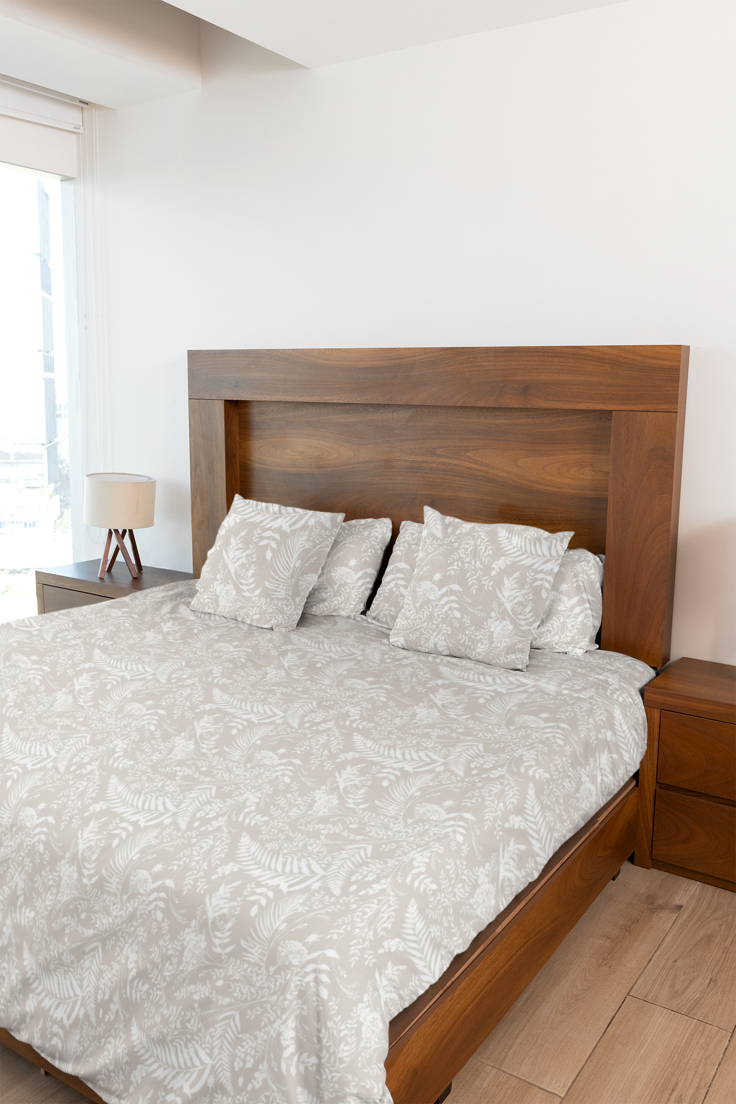 Elegant Botanical Print Queen Bed Set